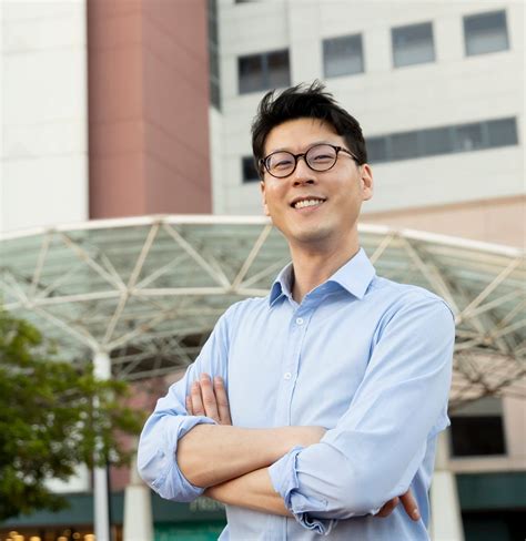 Dr Jason Chow .